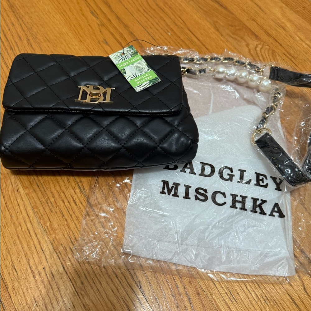 Badgley Mischka Black Quilted Crossbody Bag